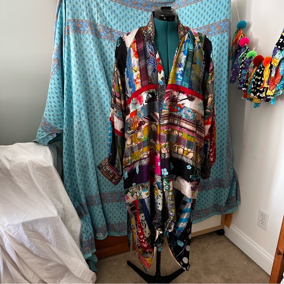 Johnny Was Silk Reversible Floral Kimono - Picture 7 of 13